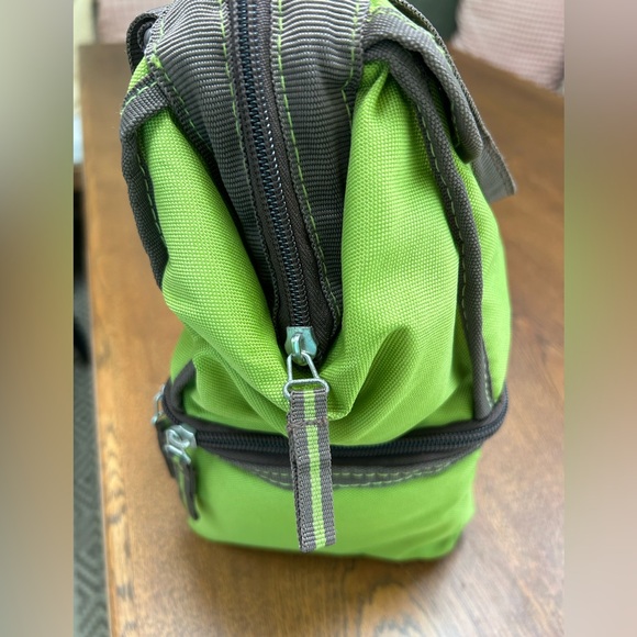 Rachel Ray insulated lunchbag, 2tier/convertible 4 tall drinks. Green/Gray/slvr. - Picture 5 of 10